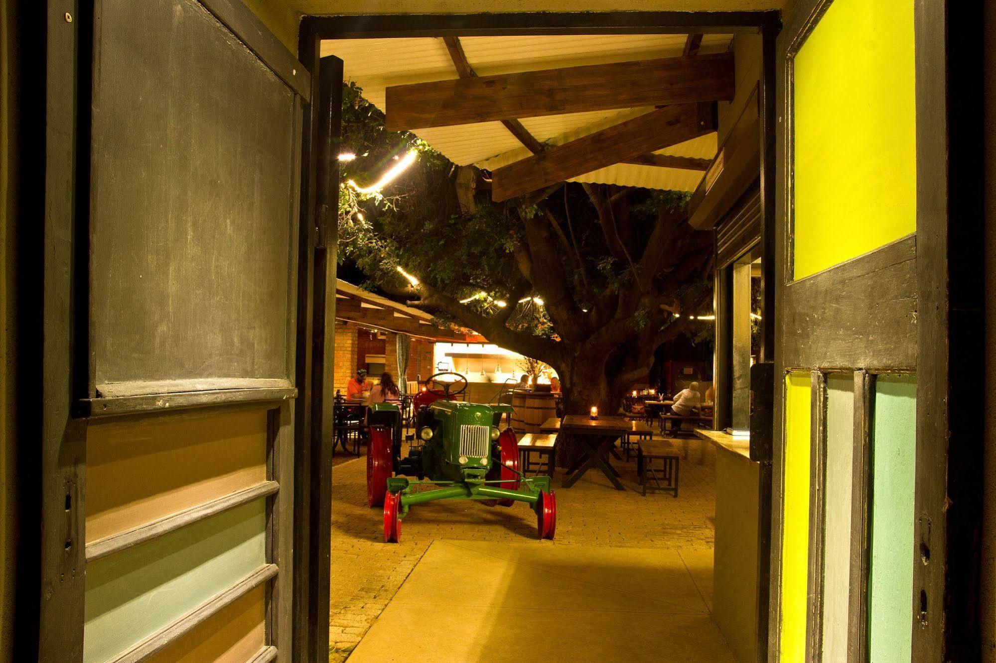 Casa Forno Country Hotel Otjiwarongo Exterior foto