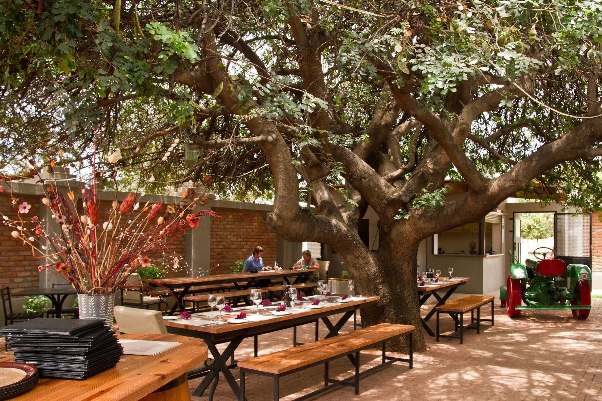 Casa Forno Country Hotel Otjiwarongo Exterior foto